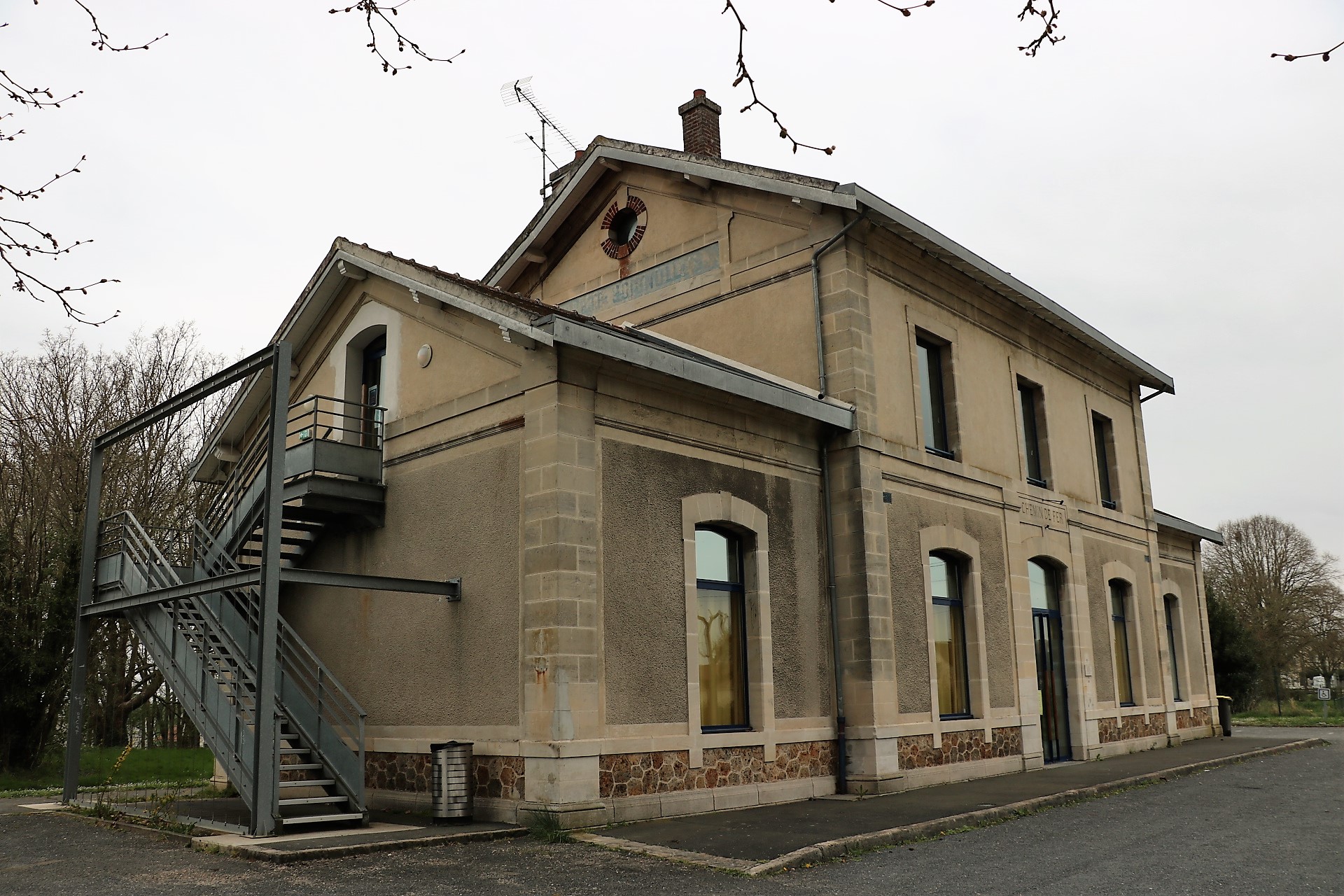 Gare de Coubert-Soignolles
