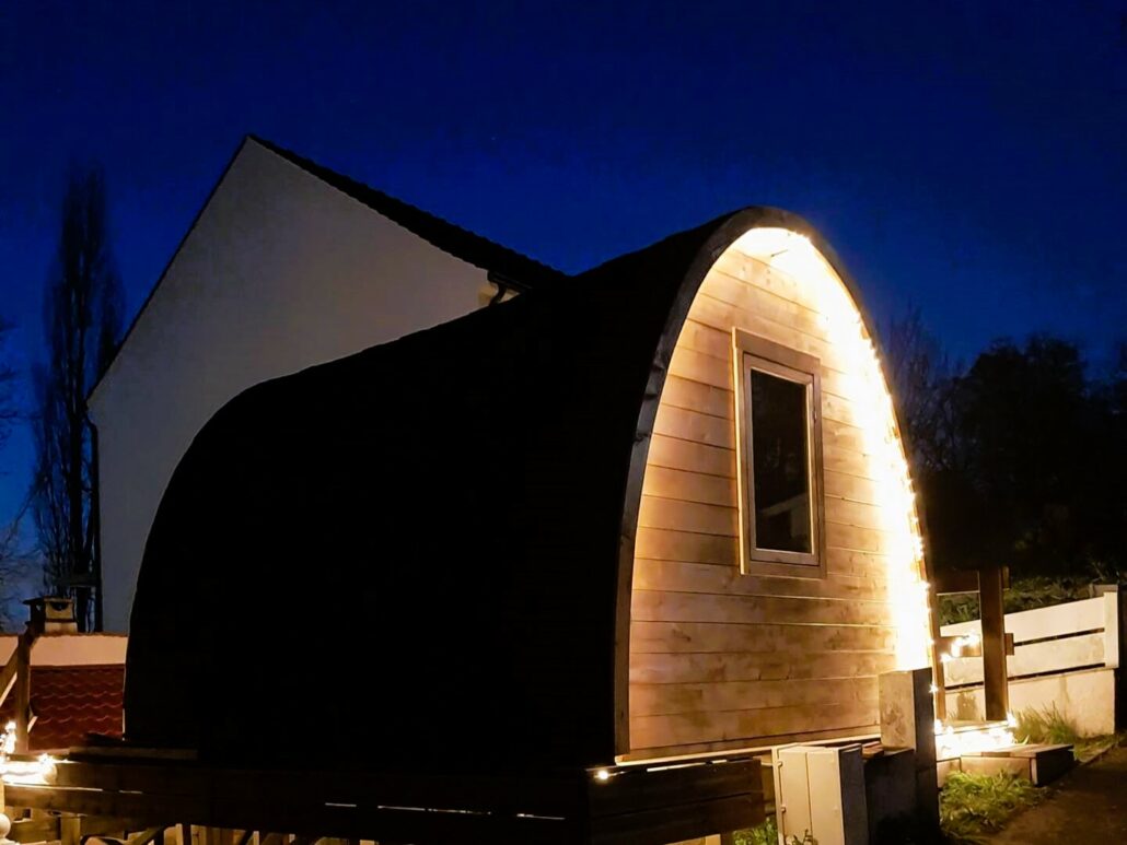 Cabane insolite et jacuzzi au bord de l’Yerres